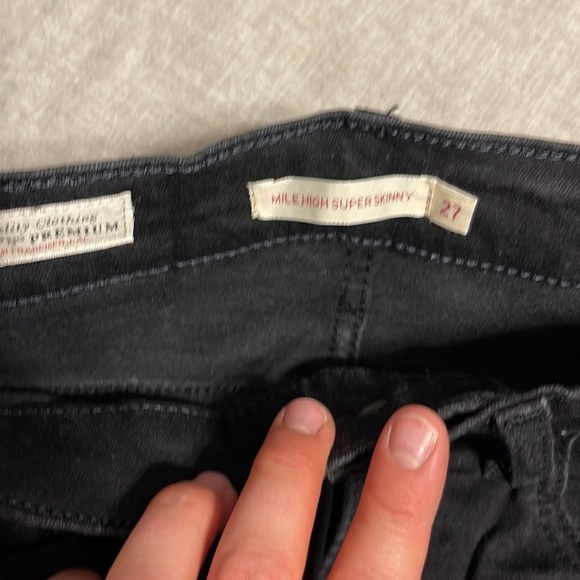 LEVI’S Mile High Skinnies - Picture 4 of 5